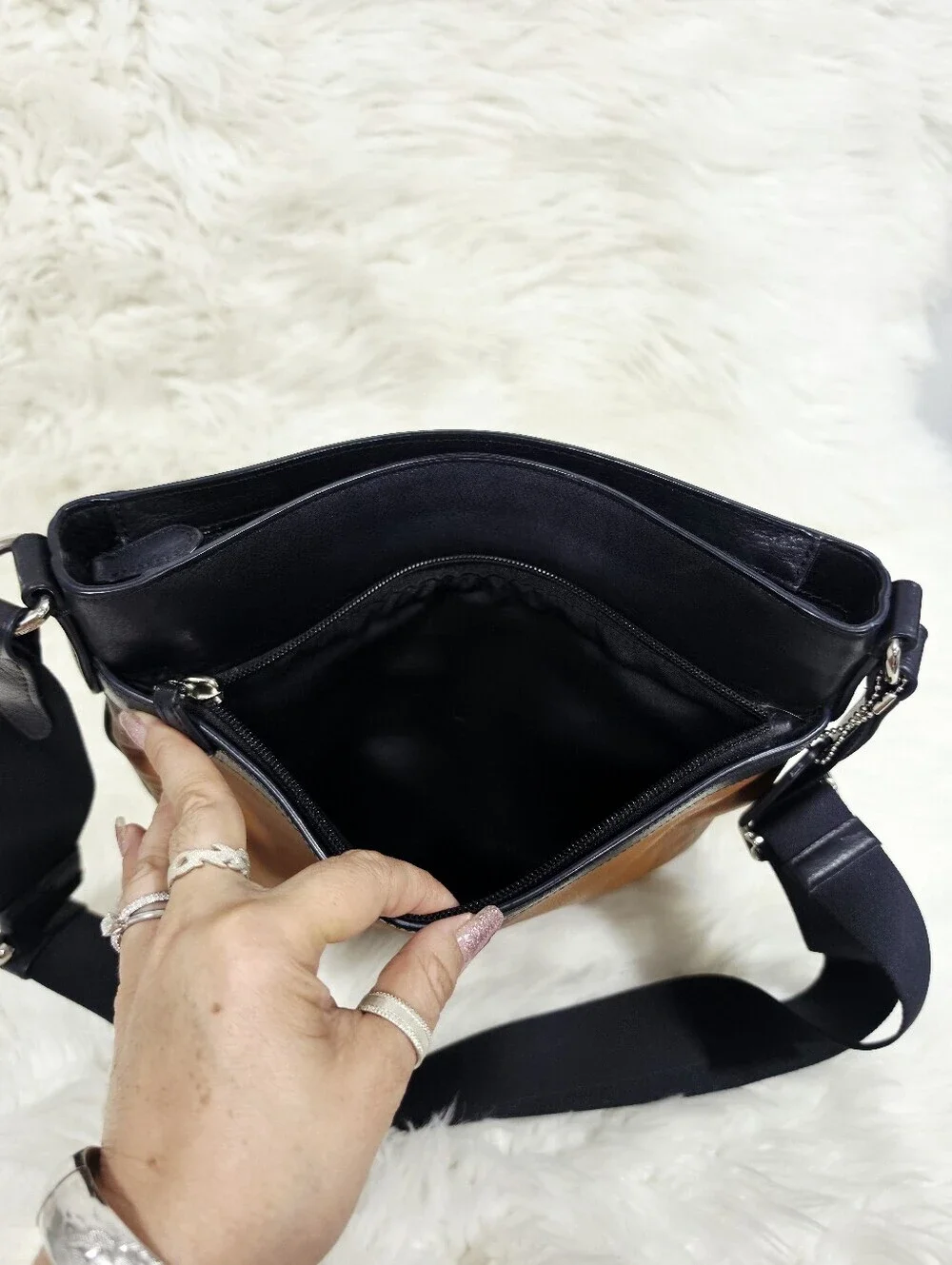Coach authentic legacy